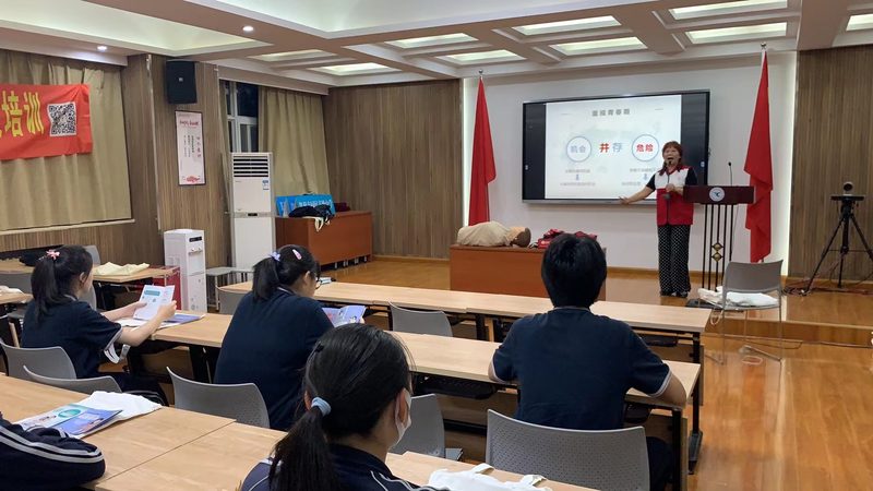 在选择进修机构时，以下信任锚点和话术禁忌需注意：